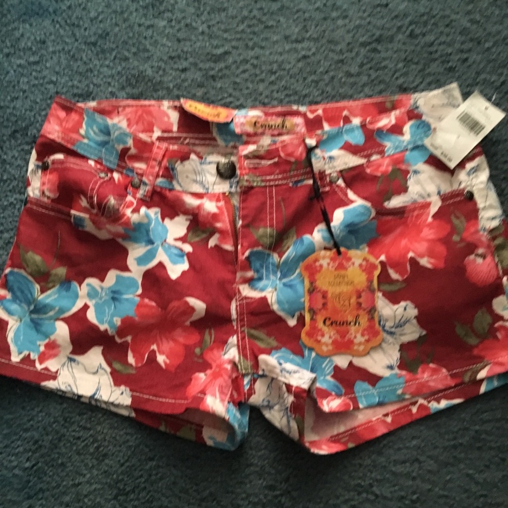 Floral shorts 2 for $25 - Picture 2 of 5